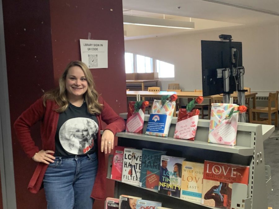 GHS library runs blind date with a book in anticipation of Valentines Day