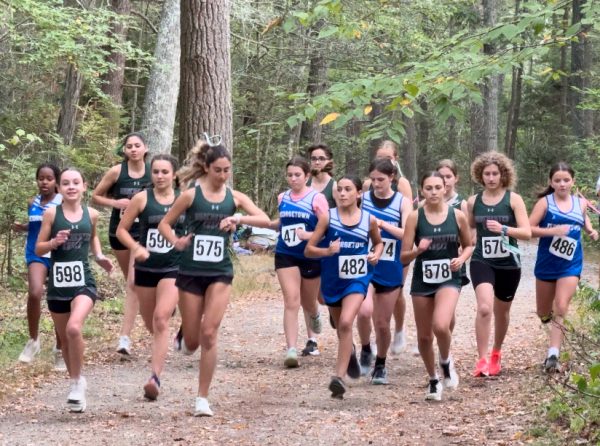 From left: Hornets girls Cross Country gets out quickly from the starting line. (Photo Courtesy of Meghan Sergi)